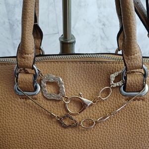 Stylish gold handbag charm chain